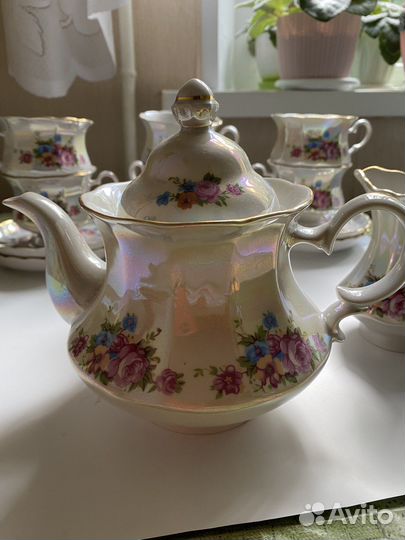 Фарфоровый чайный сервиз из 15 предметов