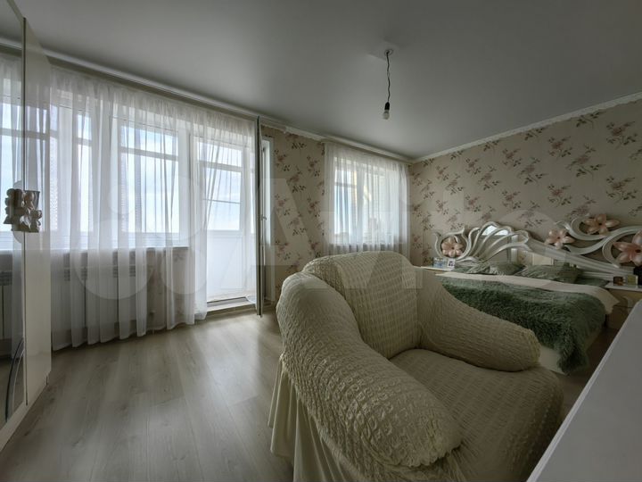 3-к. квартира, 91 м², 14/17 эт.