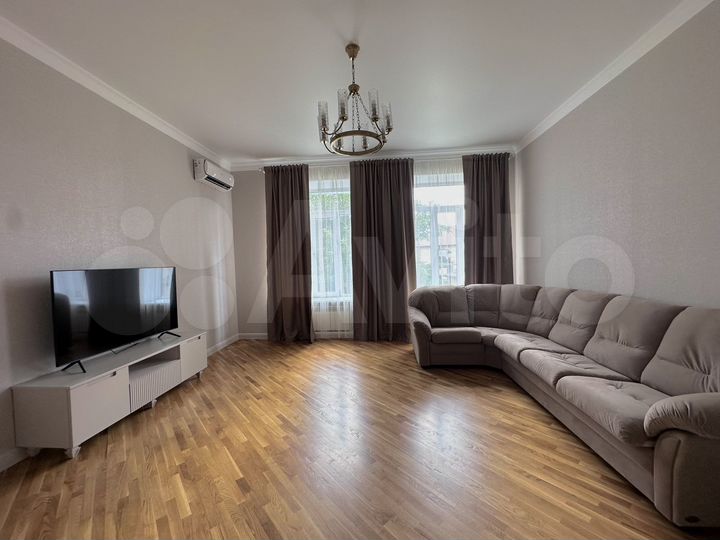 3-к. квартира, 120 м², 1/2 эт.