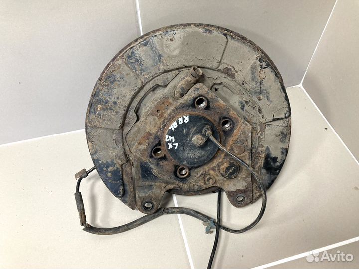 Щиток тормозной задний правый Mitsubishi Lancer 10