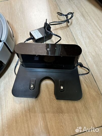 Робот пылесос моющий со станцией