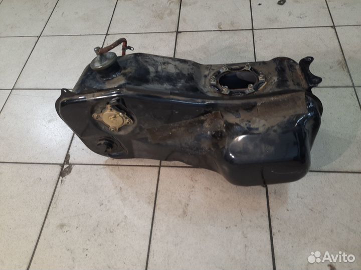 Бак топливный Honda gl1500 gold wing