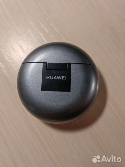 Кейс Huawei Freebuds 4 серый (серебристый)