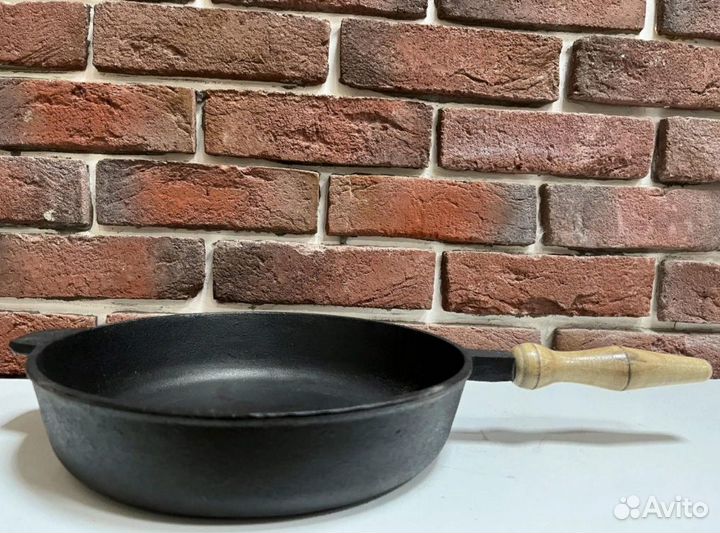 Чугунная сковорода сотейник