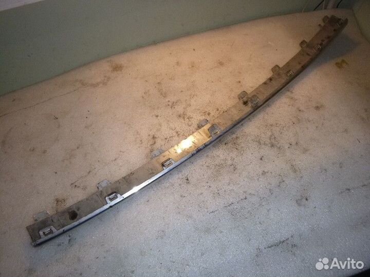 Молдинг переднего бампера mercedes-benz C W205 2014