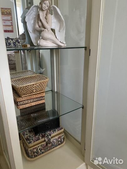 Шкаф сервант