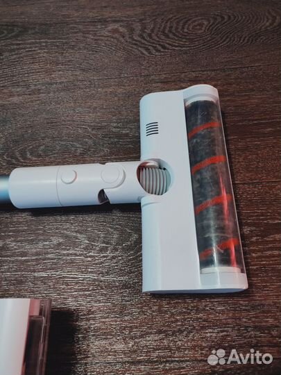 Вертикальный беспроводной пылесос dreame V9P