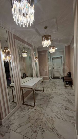 4-к. квартира, 126,8 м², 2/9 эт.