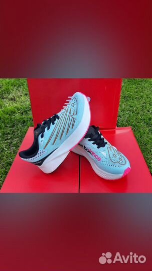 Кроссовки hoka