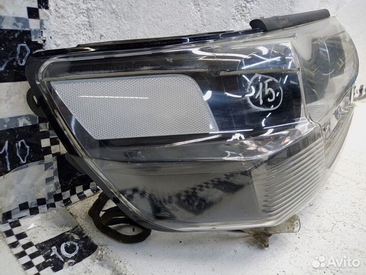 Маска фары передней правой черная Toyota Land Cruiser 200 Restail 2 Executive black LED