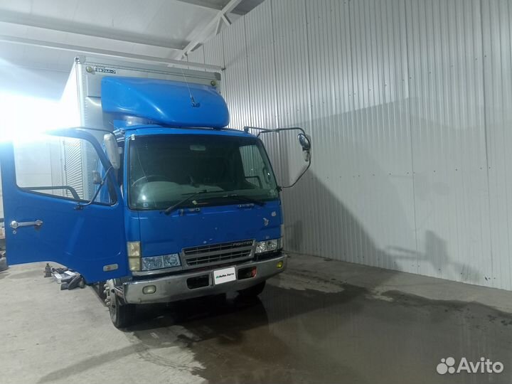 Mitsubishi Fuso Fighter, 2004