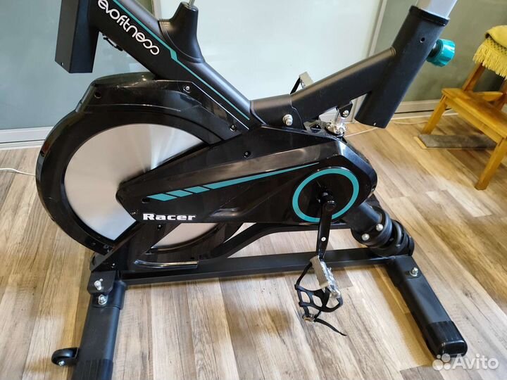 Велотренажер спин байк EVO fitness Racer