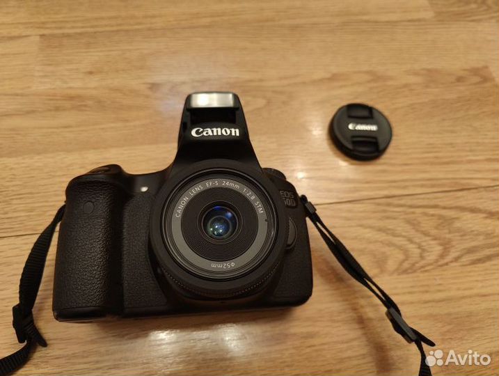 Зеркальный фотоаппарат Canon 60D