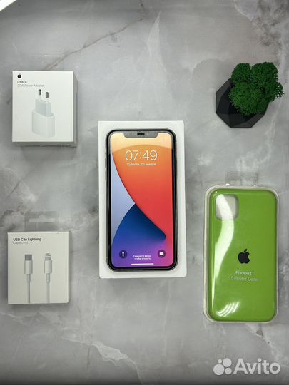 iPhone 11, 64 ГБ