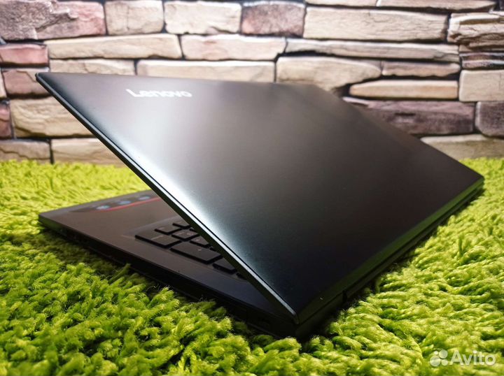 Игровой 12-гиговый Lenovo Core i5-7200 SSD 920MX