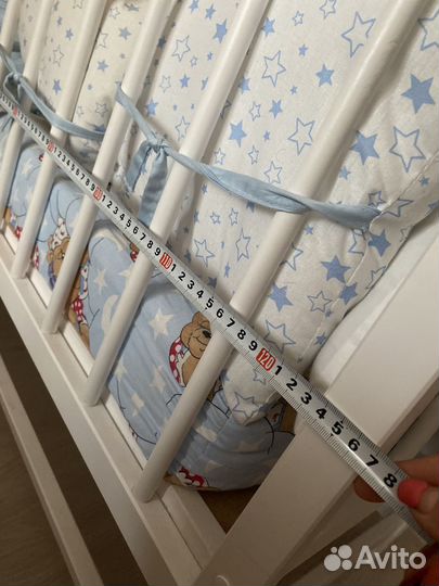 Кроваткая для новорожденных с маятником