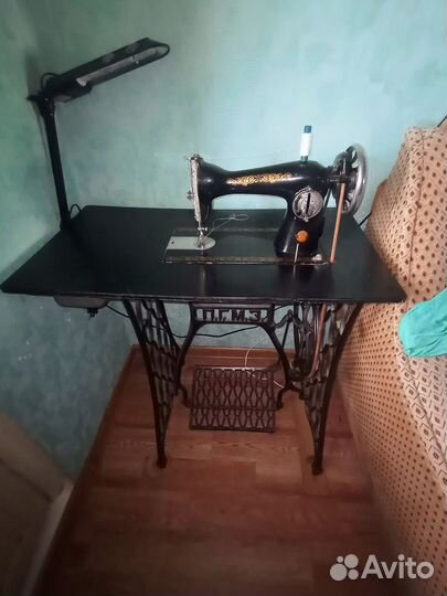 Швейная машина подольск ножная