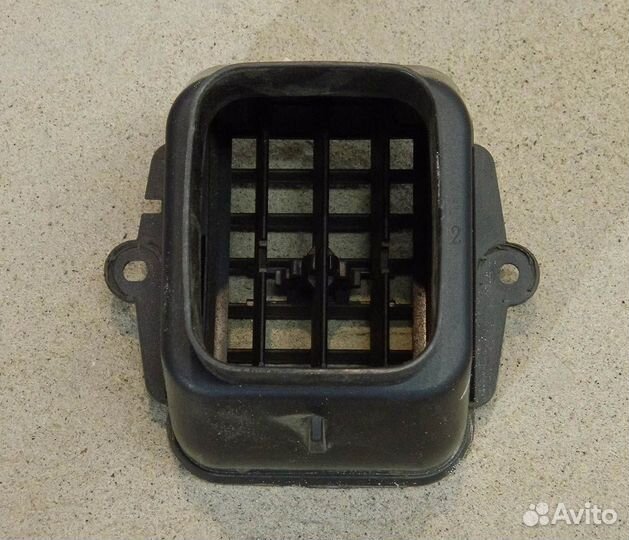 Дефлектор торпедо левый Ford Escape 1