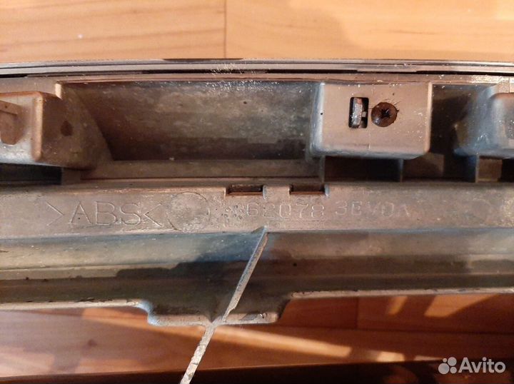 Решетка радиатора Infiniti fx35