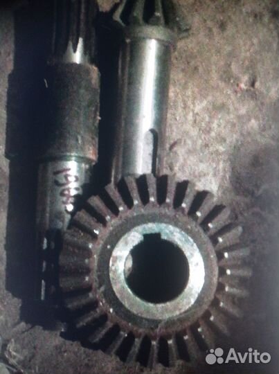 Вал шестерня,колесо кмс-8