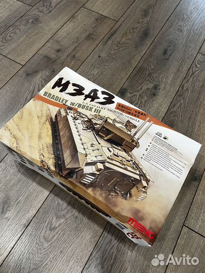 M3A3 bradley meng модель сборная