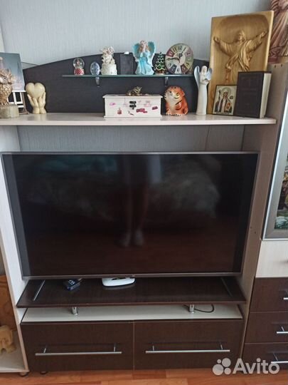 Стенка в гостиную