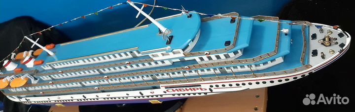 Модель речного теплохода