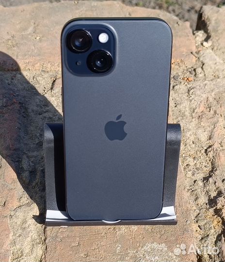 iPhone 15, 256 ГБ