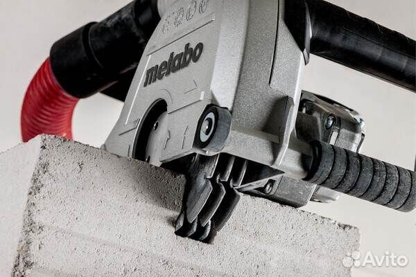 Штроборез Metabo MFE 40 1900вт,40мм+2 круга 604040500