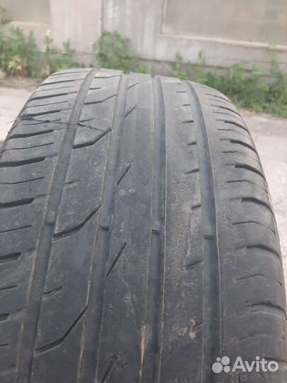 Continental ContiPremiumContact 2 215/55 R17 94V