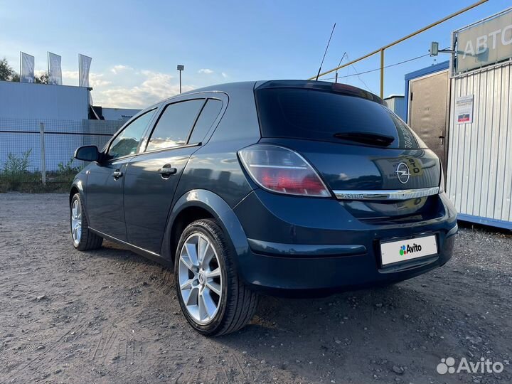 Opel Astra 1.6 МТ, 2011, 190 500 км