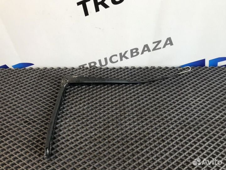 Поводок стеклоочистителя