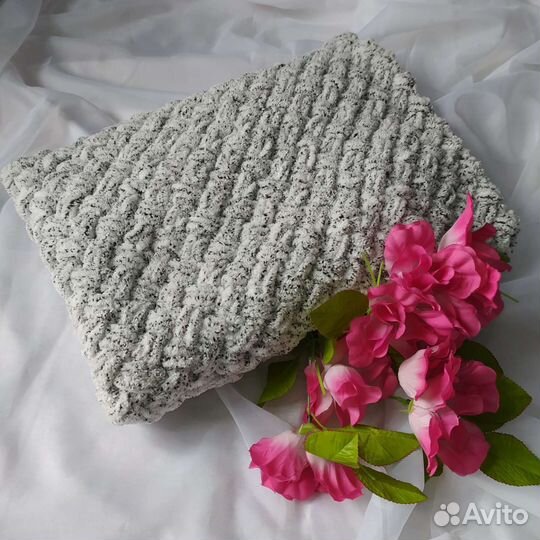 Плед из плюшевой пряжи