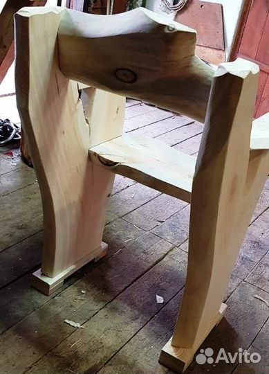 Стул деревянный
