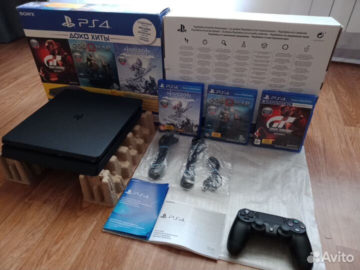 Sony PS4 slim 1 TB (2208B ревизия 3)