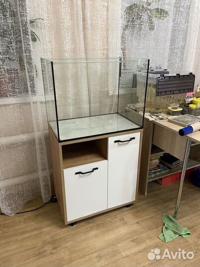 Аквариум с тумбой 100 л скалярии коряга
