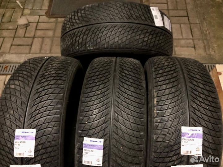 Michelin Pilot Alpin 5 285/45 R21 113V