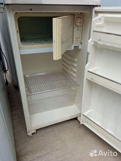 Холодильник Саратов б/у