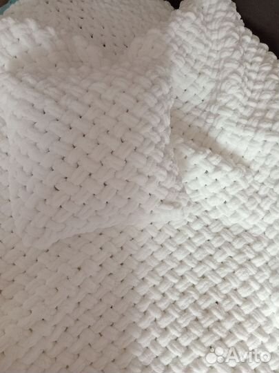 Плед и подушка из ализе пуффи