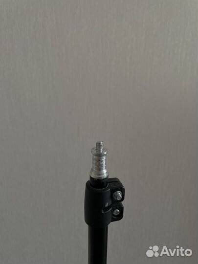 Штатив для кольцевой лампы