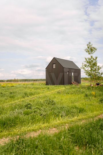 Дом 35 м² на участке 1,5 га