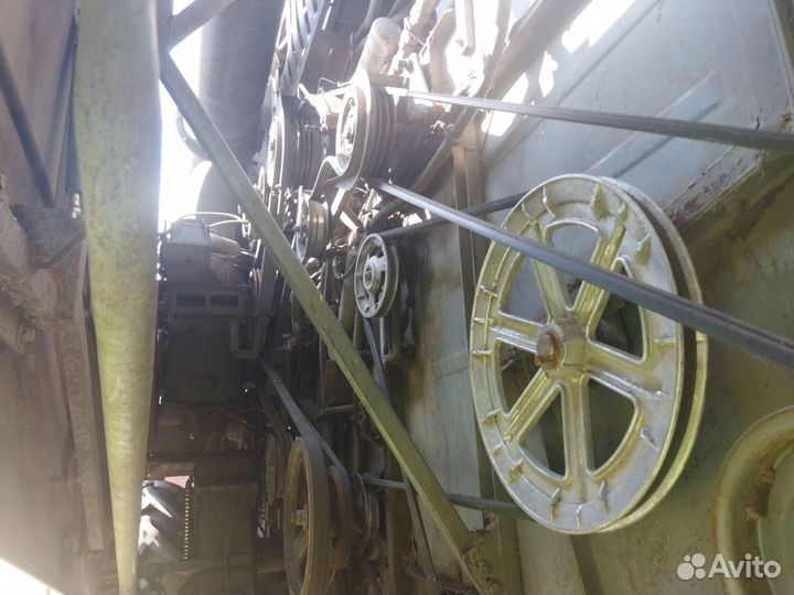 Комбайн Ростсельмаш Acros 560, 2009