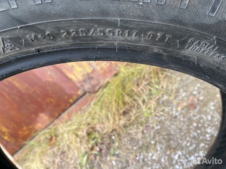 Nokian Tyres Hakkapeliitta 9 225/55 R17