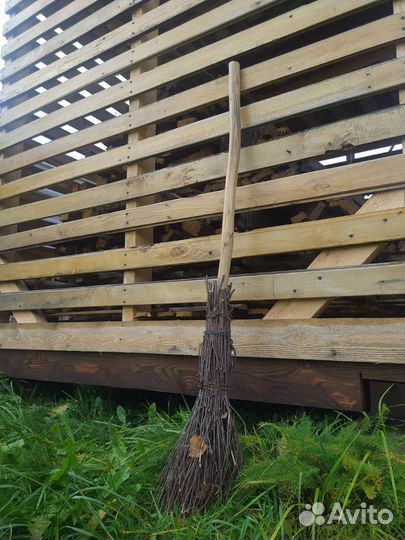 Ведьмина метла на Halloween