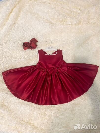 Детское нарядное платье от года до 1,5 лет