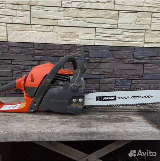 Продам бензопилу Husqvarna 130