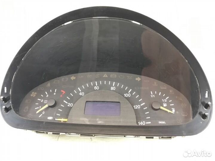 Щиток приборов Mercedes Viano W639 ом646