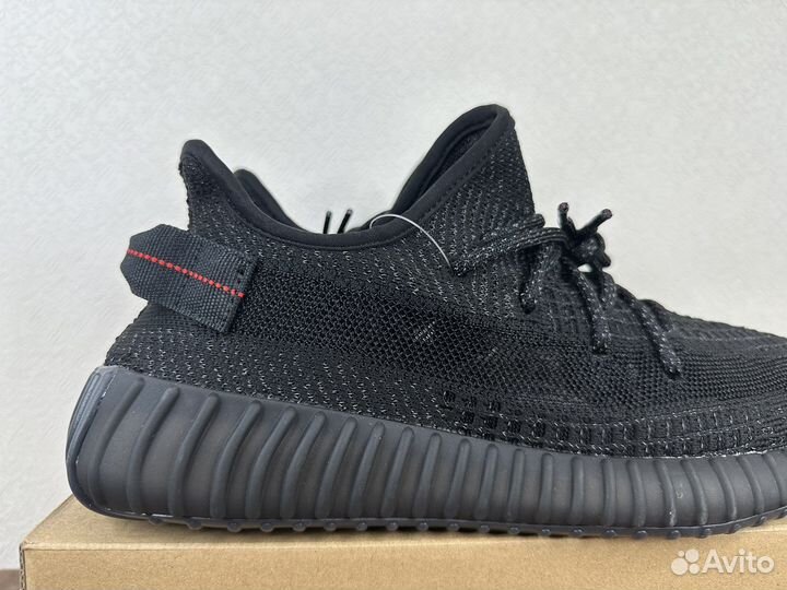 Кроссовки Adidas Yeezy 350. Размеры 42, 43, 44