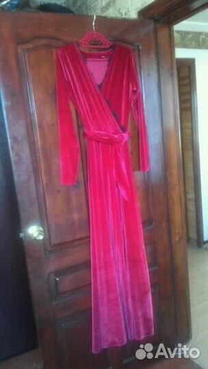 Платье вечернее