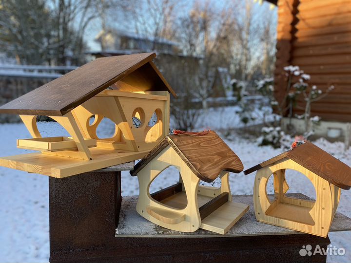 Кормушки для белок и птиц из дерева